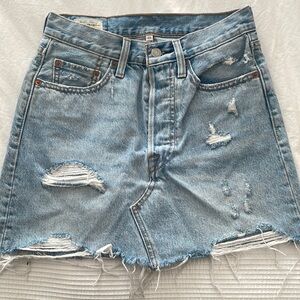 Levi’s Skirt Size 24